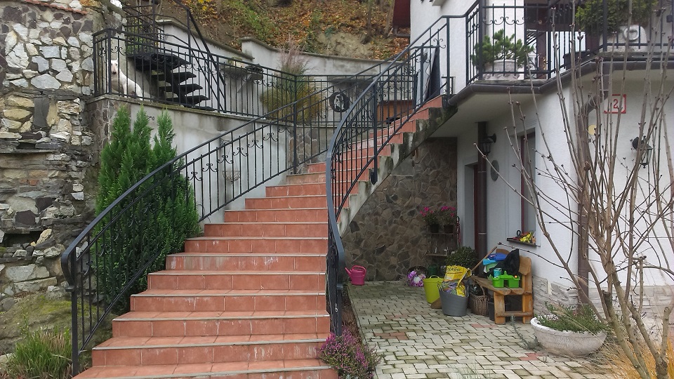Točité schody – Šahy